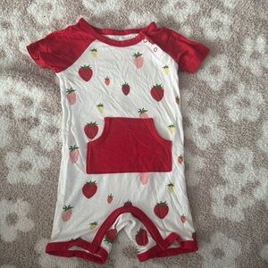 Kyte Baby Strawberry Short Romper Size 12-18 Months Bamboo